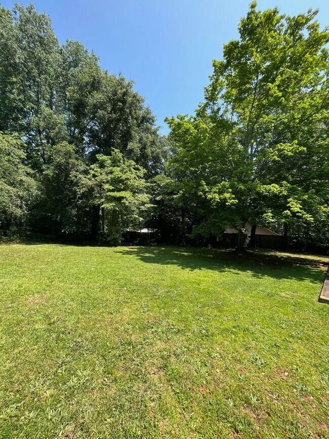 Building Photo - 3 Bed/2 Bath Home in Seneca, SC