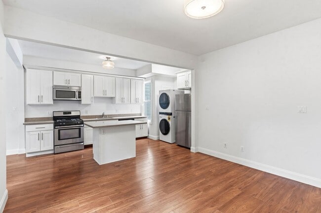 Building Photo - Lovely 2 Bed, 1 Bath Haight Ashbury Flat
