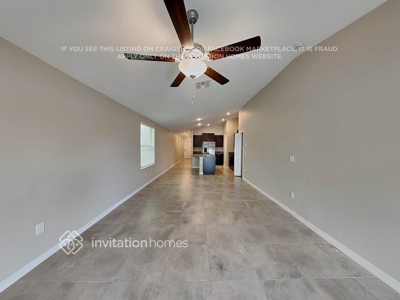 Building Photo - 2219 Treesdale Ave