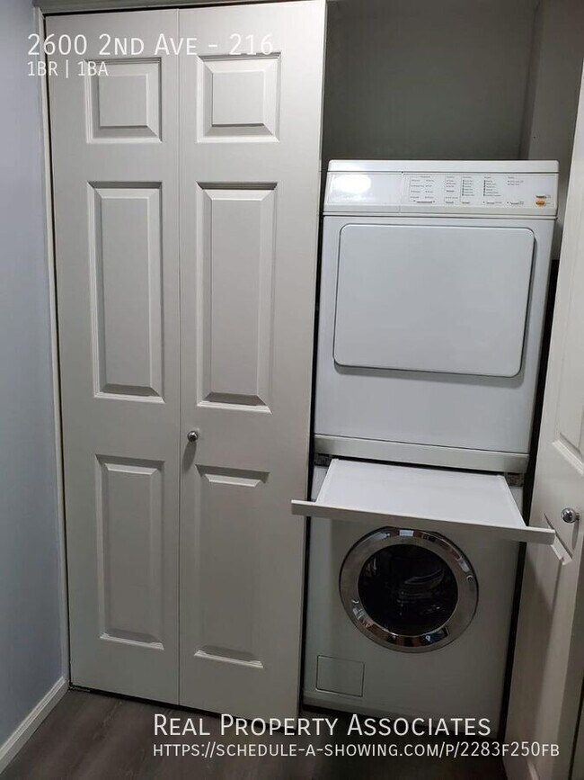 Building Photo - 2600 2nd Ave