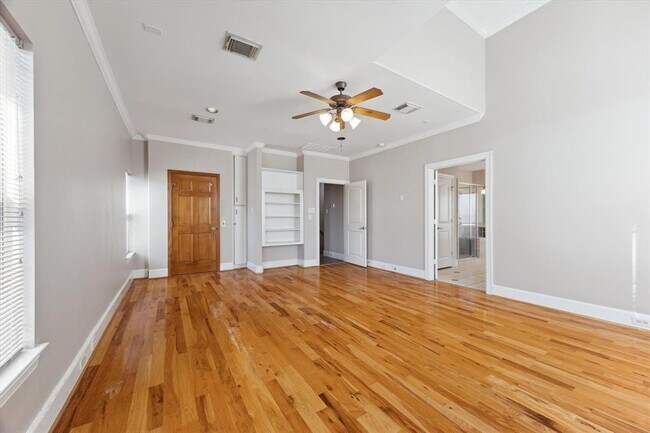 Building Photo - 3808 Glen Arbor Dr