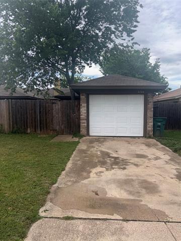 Building Photo - 2720 Countryside Ln