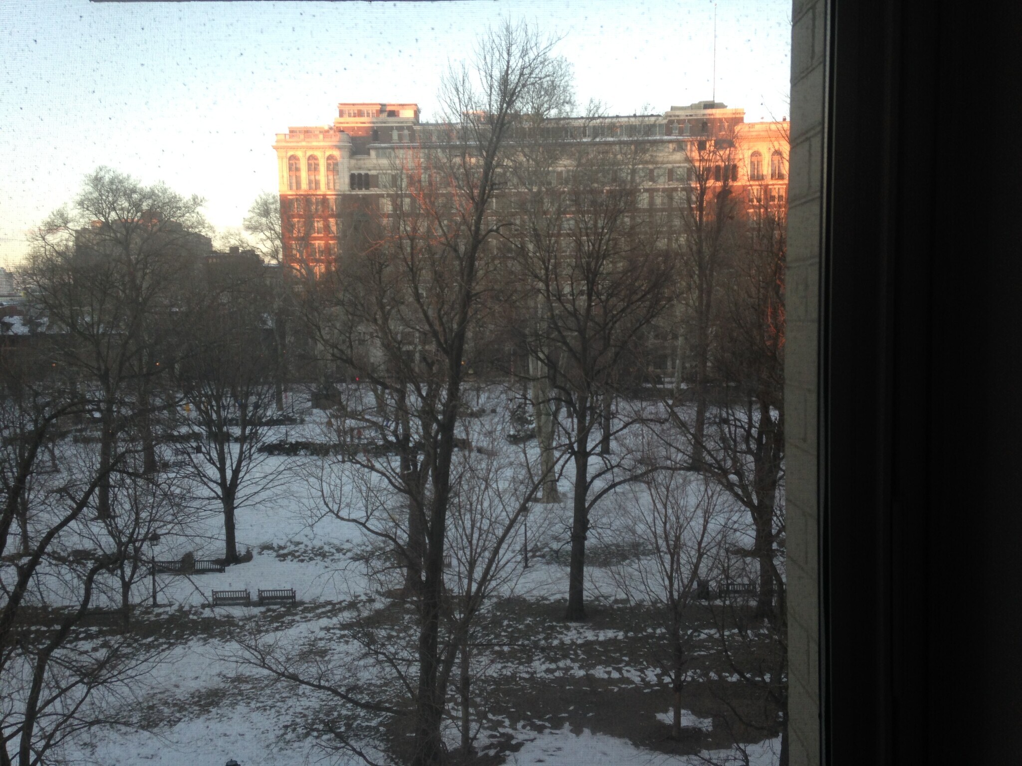 Building Photo - 604 S Washington Sq