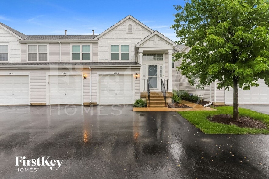 Primary Photo - 3610 Forestview Dr