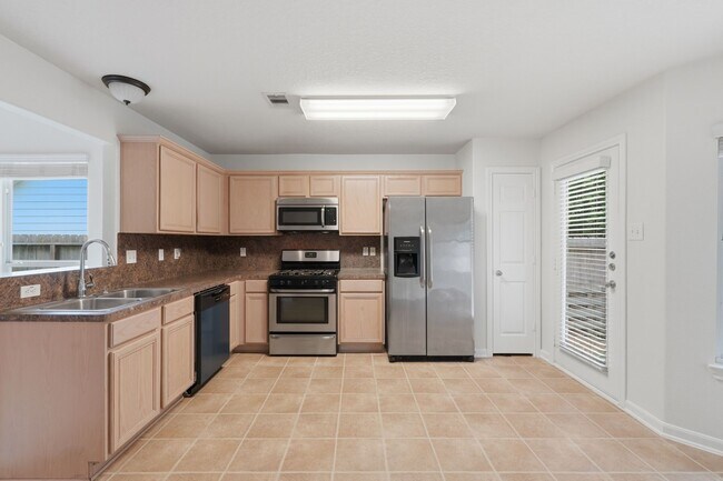 Building Photo - 1004 Oak Glen Dr