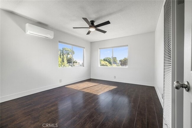 Building Photo - 3732 Dwiggins St
