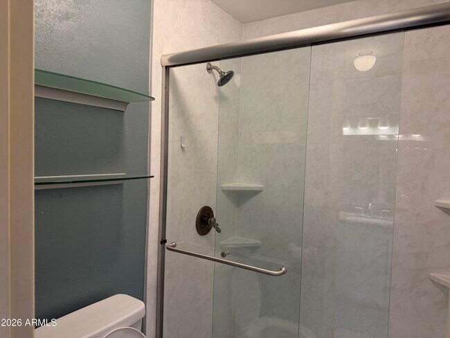 Building Photo - 7126 W Sunnyside Dr