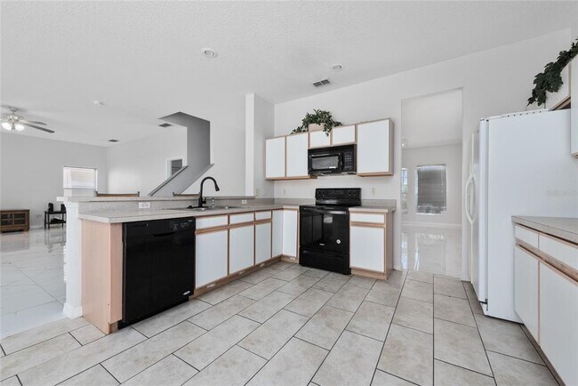 Building Photo - 746 Lockbreeze Dr