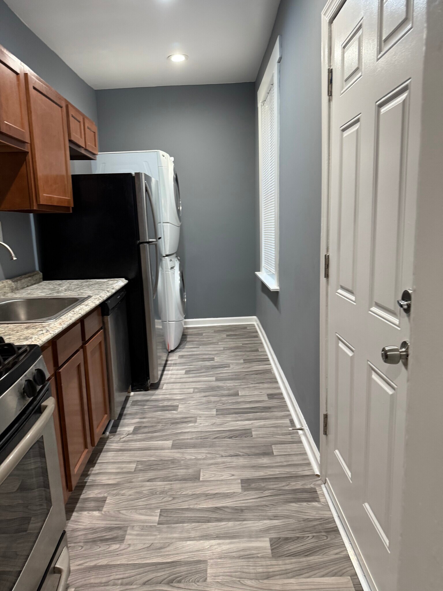 Kitchen-Part #1 - 2536 Loyola Southway