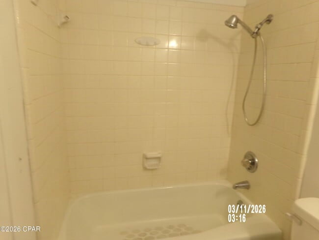 Building Photo - 6909 Winona St