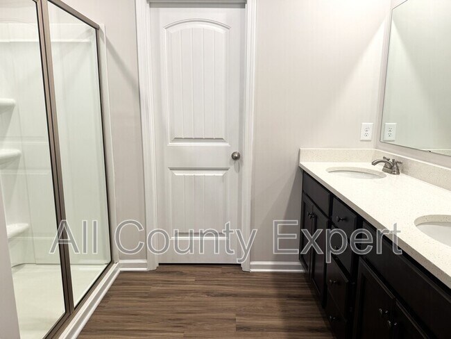 Building Photo - 280 Whitetail Cir