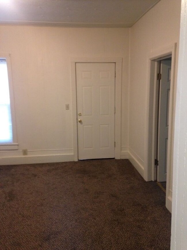 Building Photo - Charming 1-Bed, 1-Bath Home for Rent – Rec...