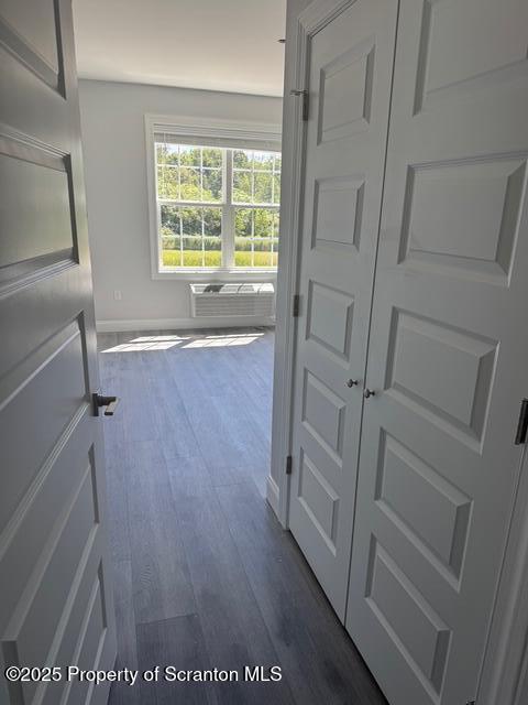 Building Photo - 407 Circle Dr