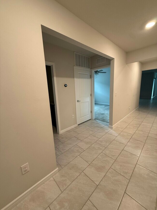 Building Photo - 918 Coastal Hammock Ave
