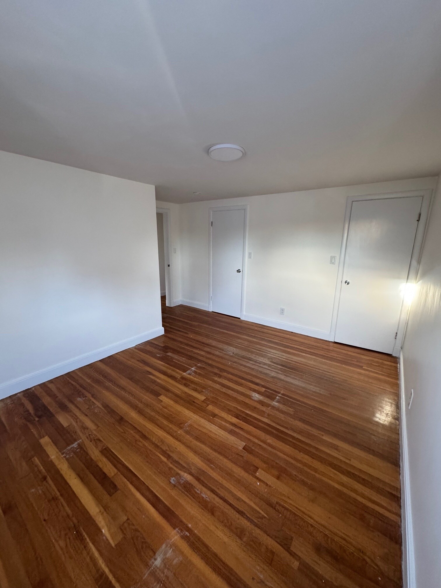 Building Photo - 115 Vermont St