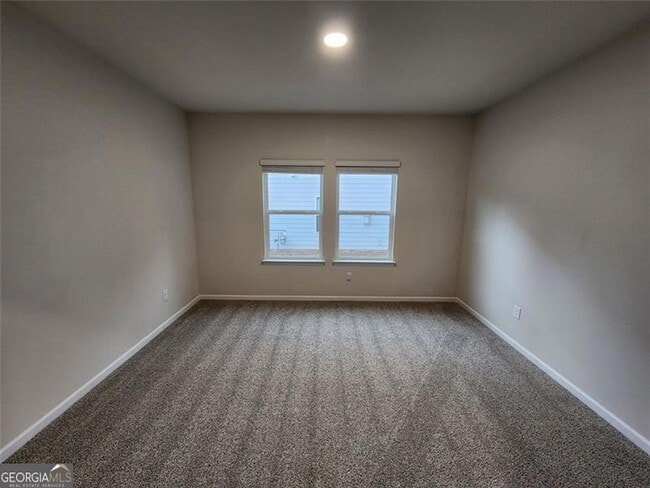 Building Photo - 235 Vly Oak Dr