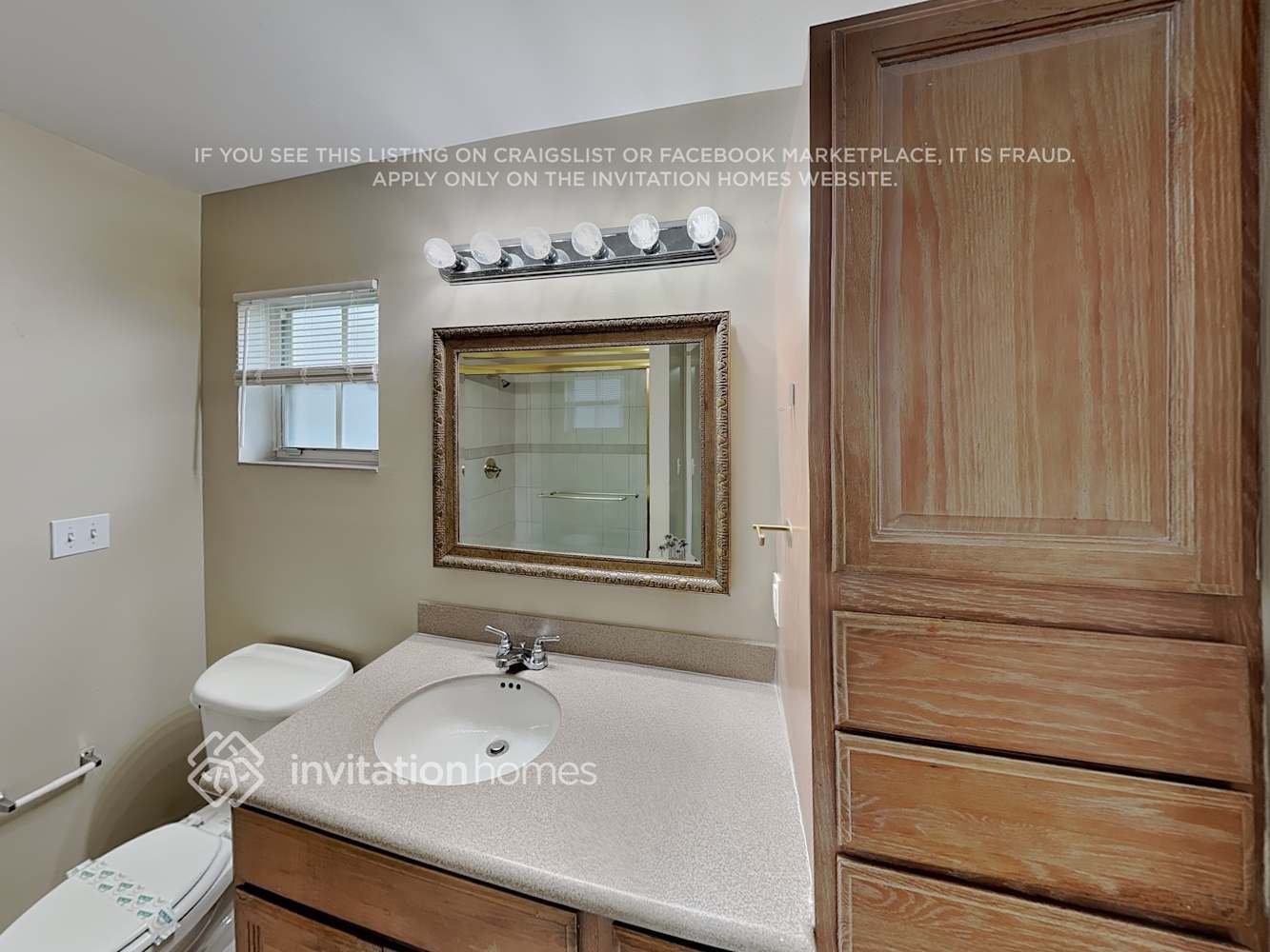 Building Photo - 5521 SW 58th Ct