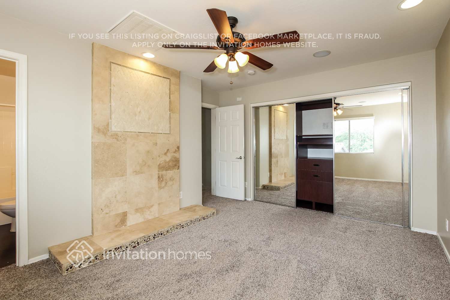 Building Photo - 1733 S 156th Ave