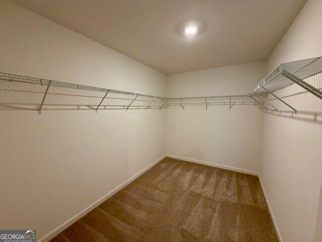 Building Photo - 788 Gelderland Dr