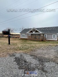 Building Photo - NEWLY UPDATED!! Ready and waiting for you!