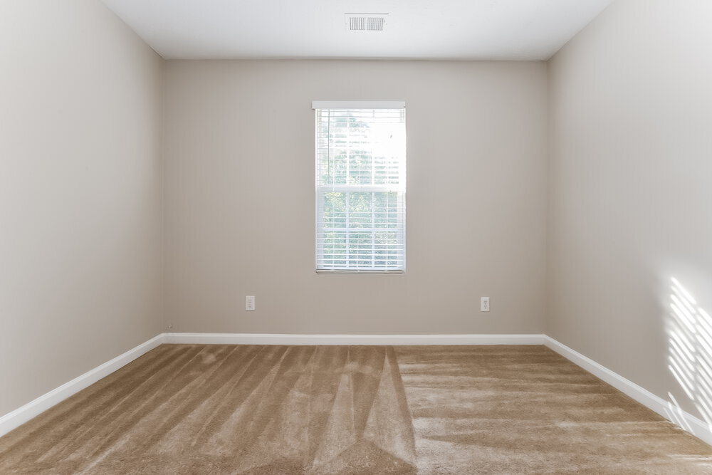 Building Photo - 1304 Violet Ln