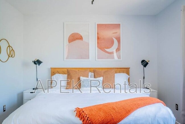 Building Photo - 79150 Ocotillo Dr