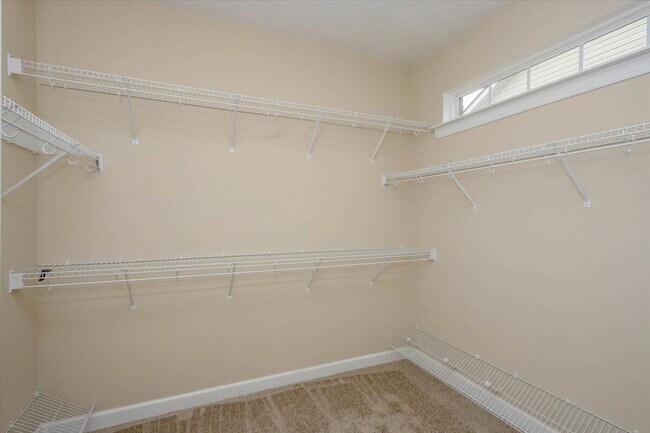 Building Photo - 1661 Jamestown Ave