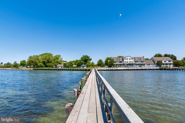 Building Photo - 6670 Cedar Cove Rd