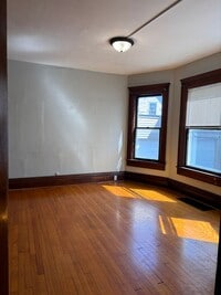 Building Photo - 240-240 N Oakland Ave