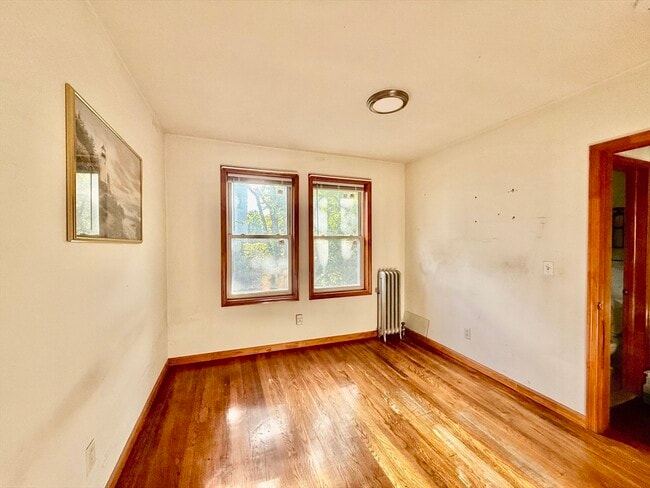 Building Photo - 18 Bigelow St