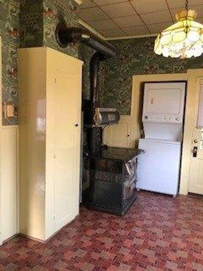 Building Photo - FALK 1