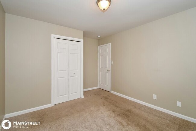 Building Photo - 3408 Mardale Dr, Louisville, KY 40299