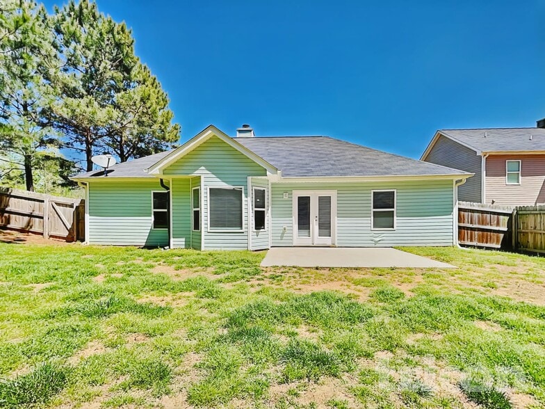 Building Photo - 106 Flagler Way