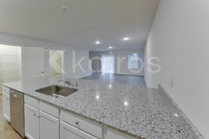 Building Photo - 306 Ironwood Ct