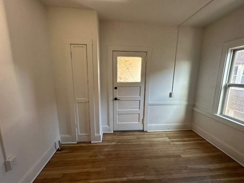 Building Photo - 14148 Superior Rd