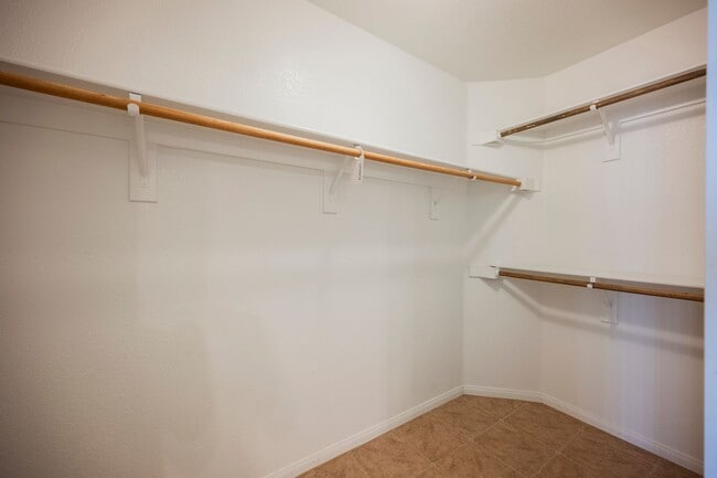 Building Photo - Summerlin - Single Story Townhome -