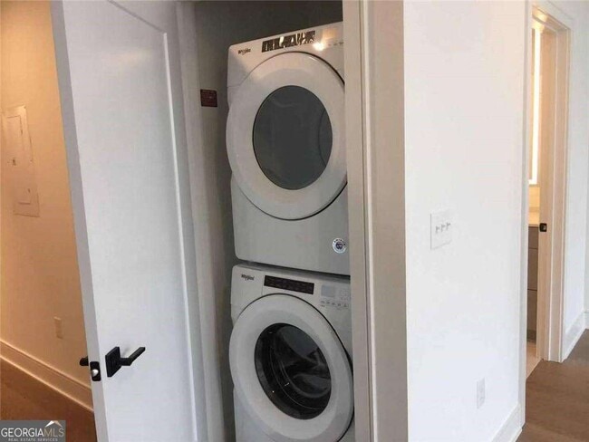 Building Photo - 788 West Marietta St NW