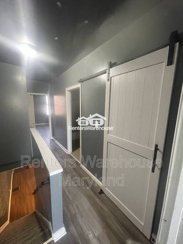 Building Photo - 2557 W Baltimore St