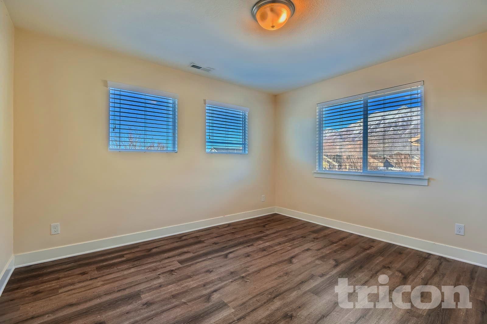 Building Photo - 787 Shavey Ln