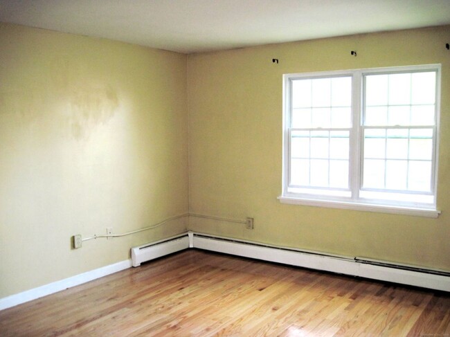 Building Photo - 1079 Blue Hills Ave