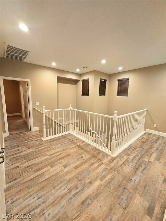 Building Photo - 9313 Night Mesa St