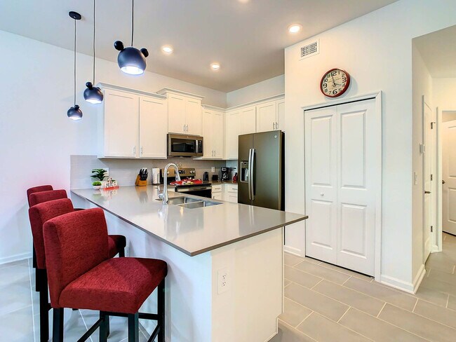 Building Photo - 8851 Cabot Cliffs Dr