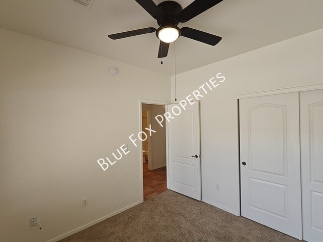 Building Photo - 5322 W Olivine Dr
