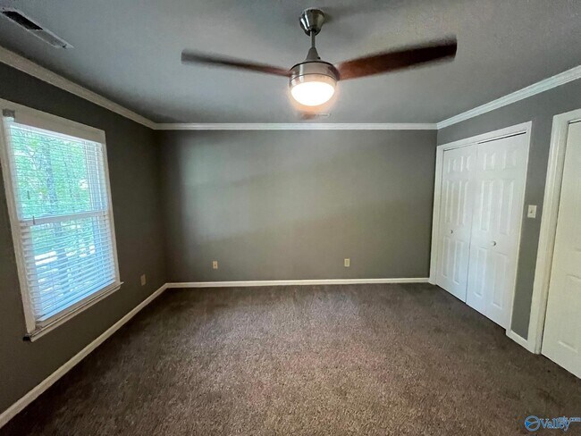 Building Photo - 146 Bob White Dr