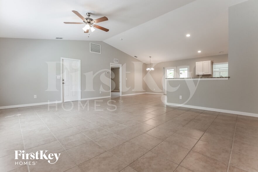 Building Photo - 3011 Blocton Rd