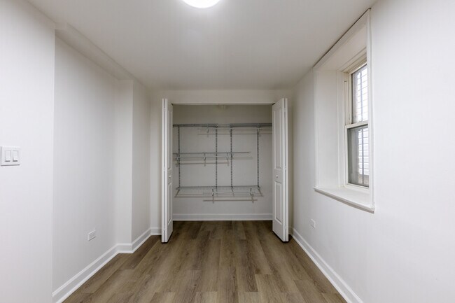 Building Photo - 1841 N Kedzie Ave