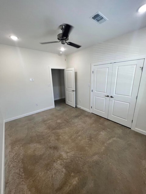 Building Photo - 111 Coon Trl