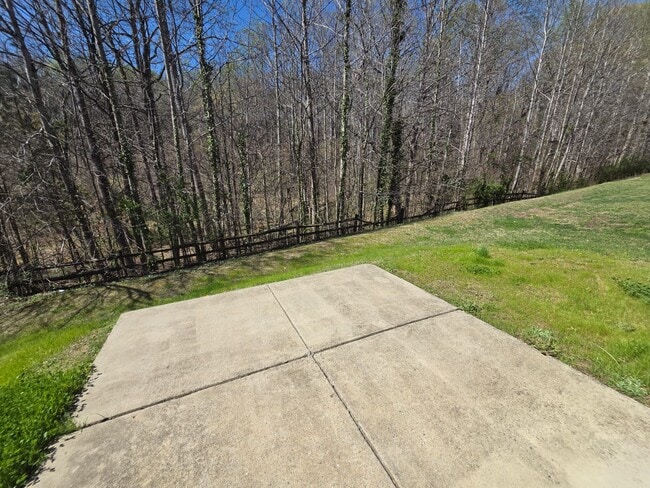 Building Photo - 2701 Buckleigh Dr