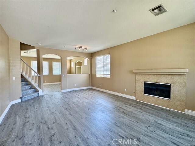 Building Photo - 6927 Tailwind Ln