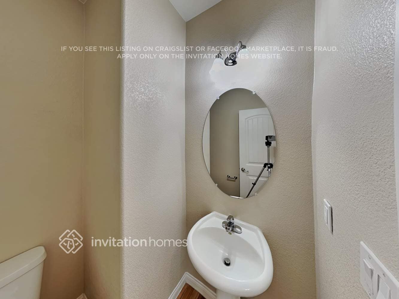 Building Photo - 9974 Ashland Oaks Ct